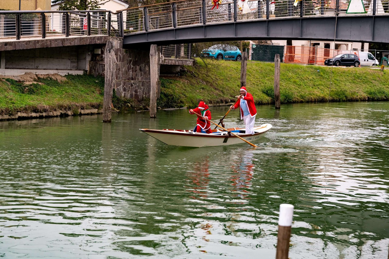 Regata dei babbi natale - 2021 (53)